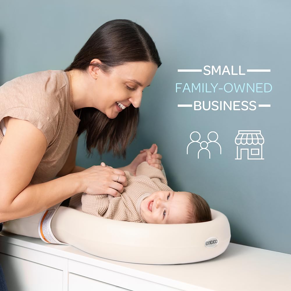 KEEKAROO Peanut Changer Baby Vanilla - Easy-Clean Diaper Pad