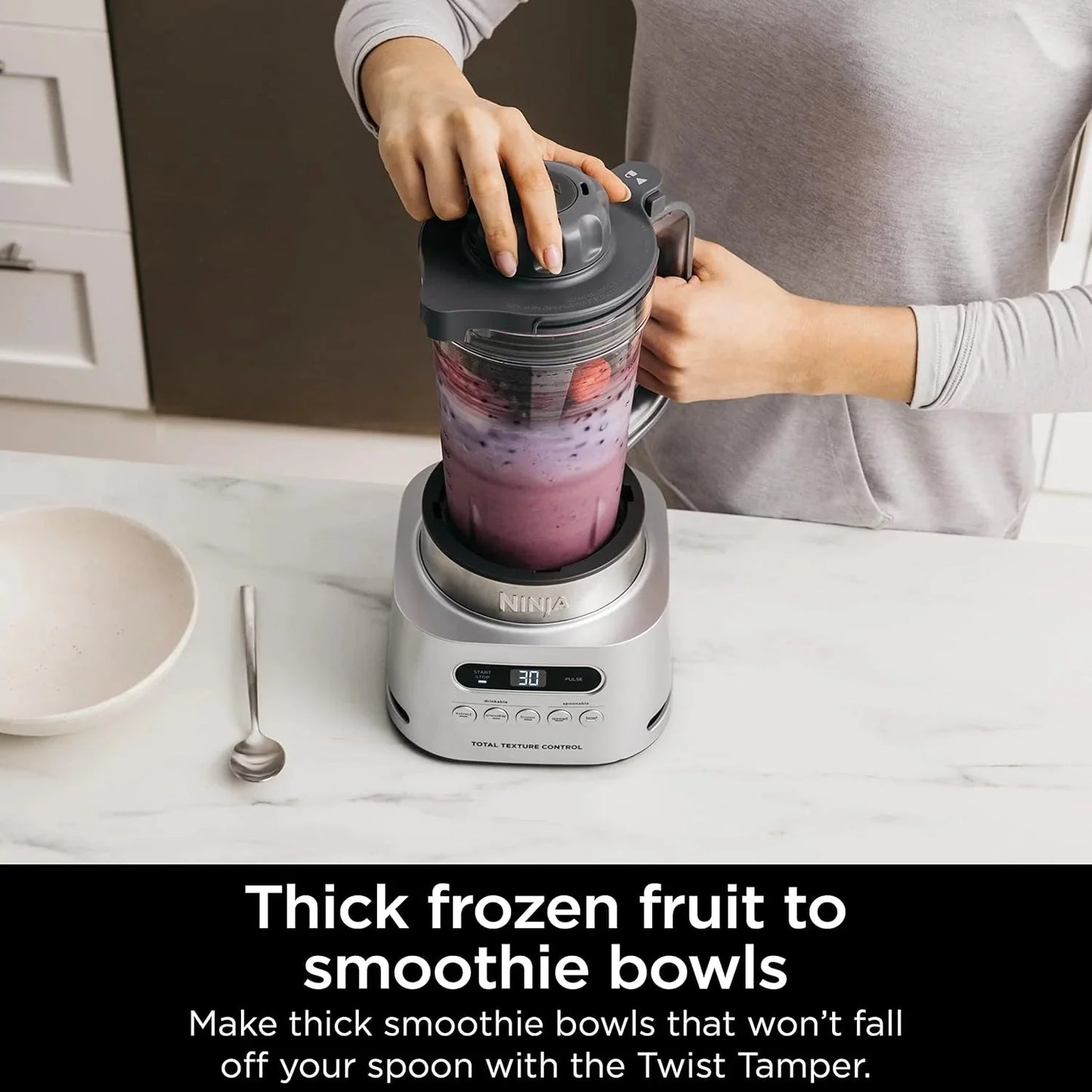 Ninja SS151 Twisti Blender Duo, High Speed 1600 WP Smoothie Nutrition Extractor