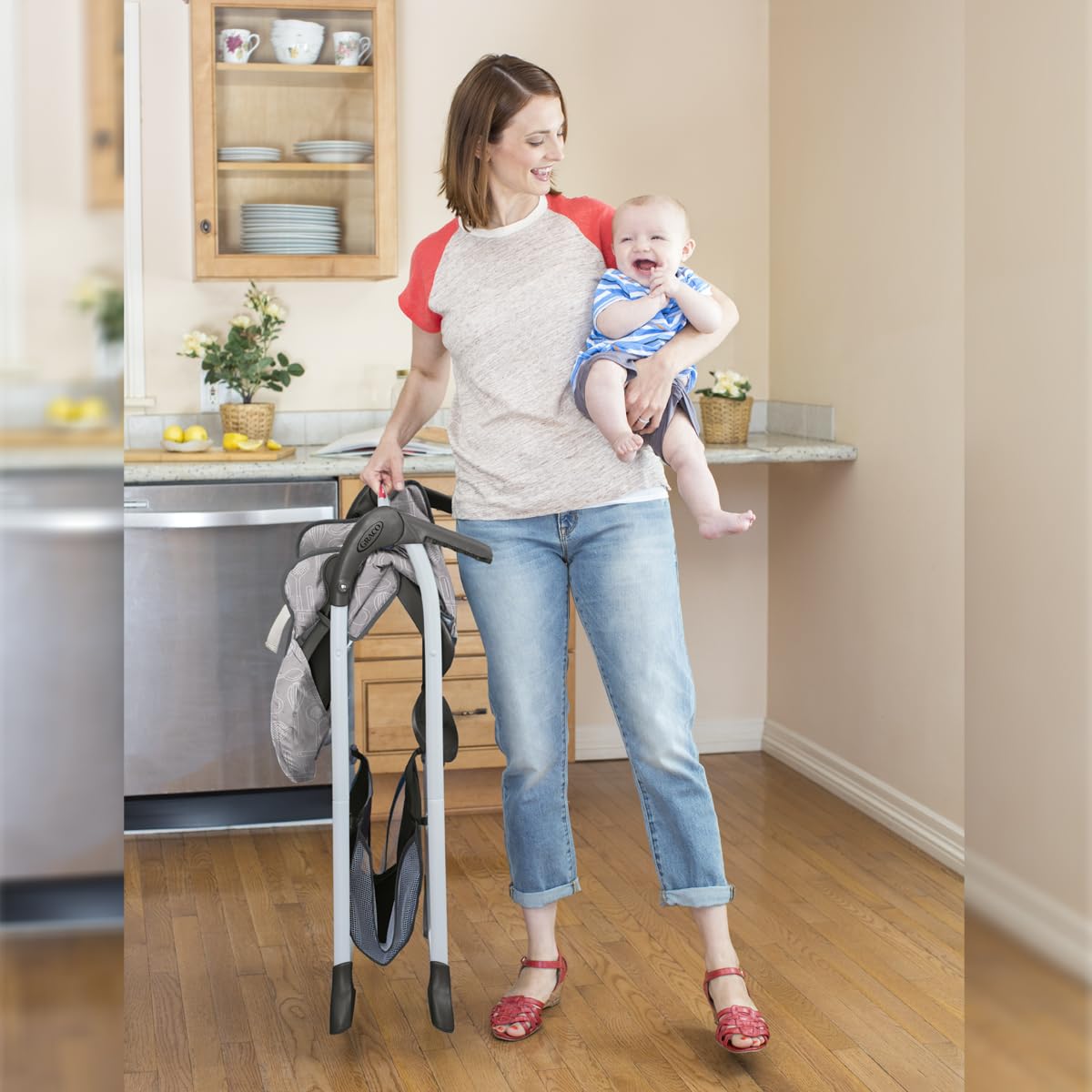 GRACO Slim Snacker High Chair - Ultra Slim, Fast-Folding